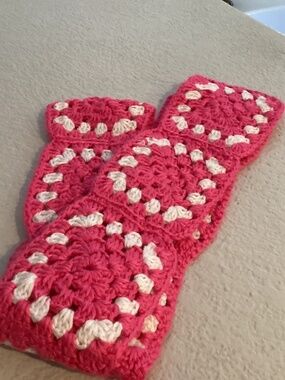 Crochet Handmade Scarf, Size 59 Inches, Color Pink, White NEW